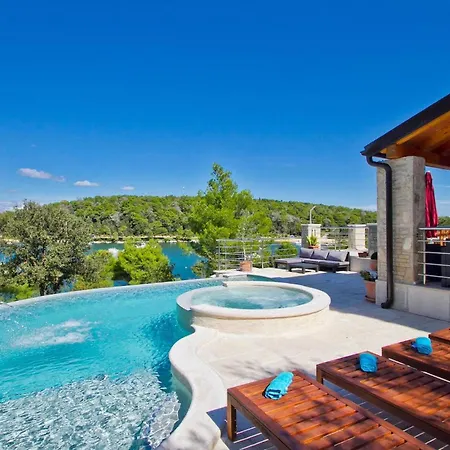 Avemar Holiday home