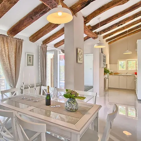 Dom wakacyjny Avemar