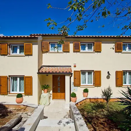 Dom wakacyjny Avemar Pula